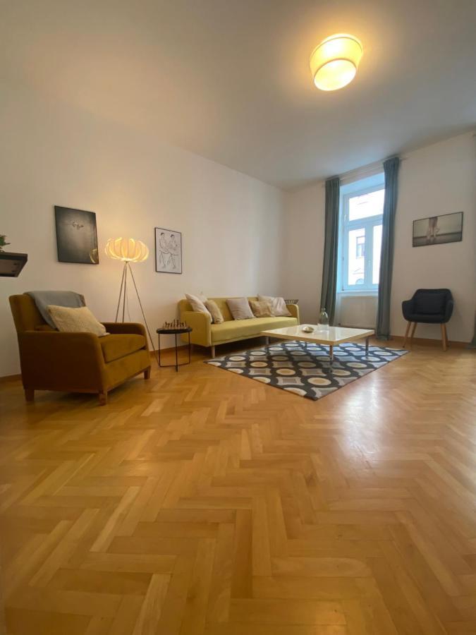 N70Appartments Wina Bagian luar foto