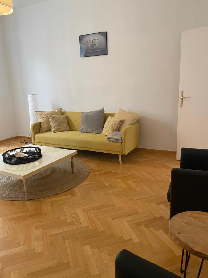 N70Appartments Wina Bagian luar foto