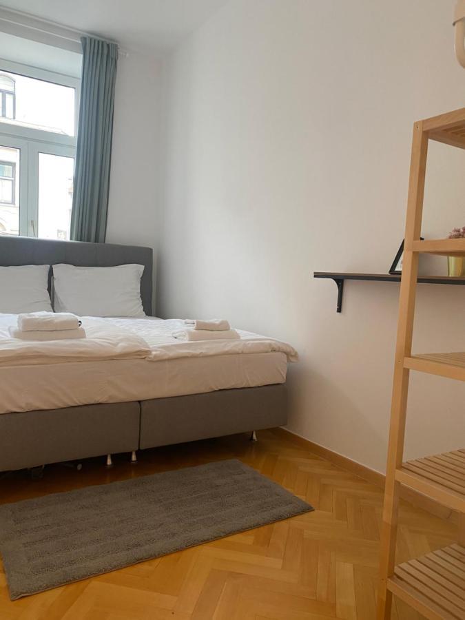 N70Appartments Wina Bagian luar foto
