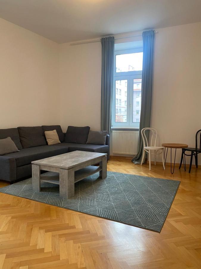 N70Appartments Wina Bagian luar foto